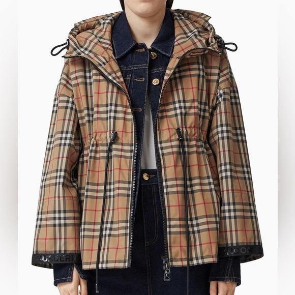 BURBERRY Authentic Logo Tape Vintage Check Hooded Jacket.